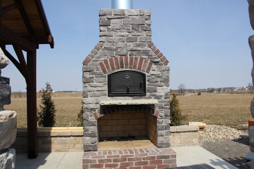Outdoor Fireplace and Pizza Ovens
